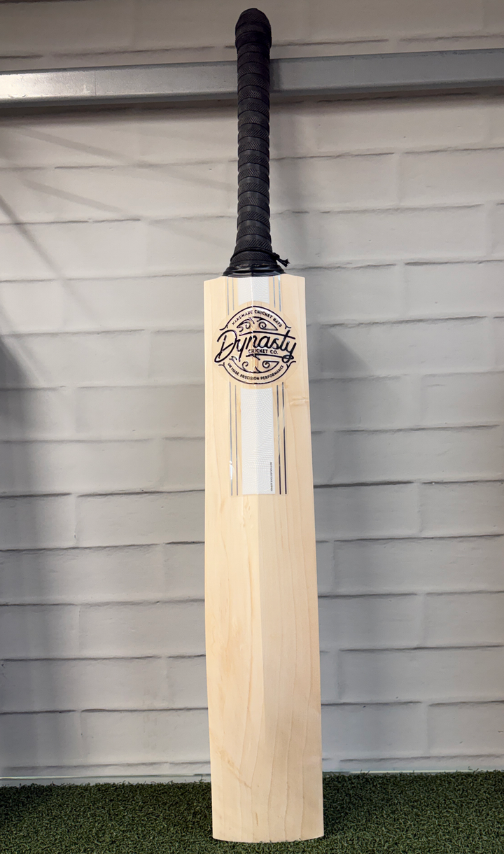 Dynasty Ultra Senior Cricket Bat