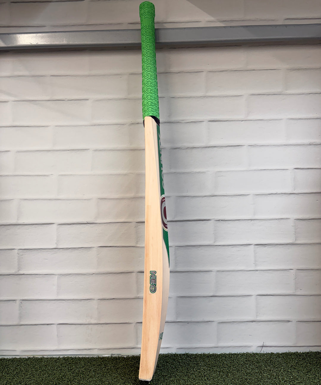 Hunts County Neo Storm Senior Cricket Bat 2026