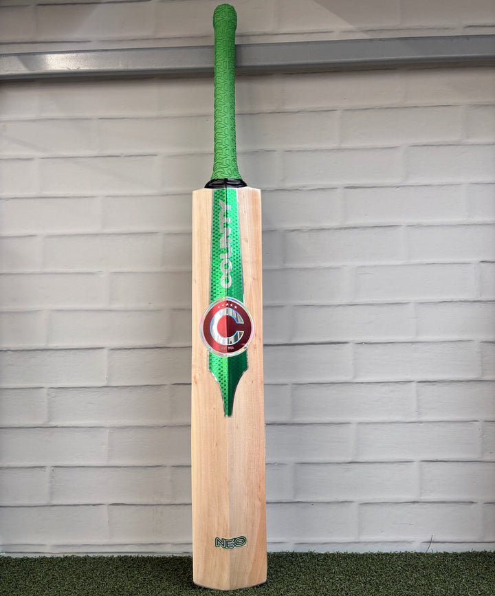 Hunts County Neo Surge Senior Cricket Bat 2026